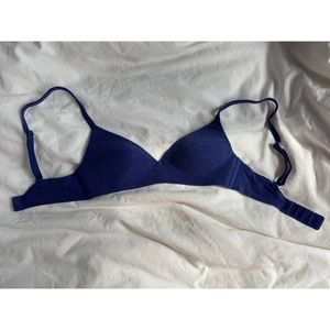 GapBody breathe wireless bra 32A
